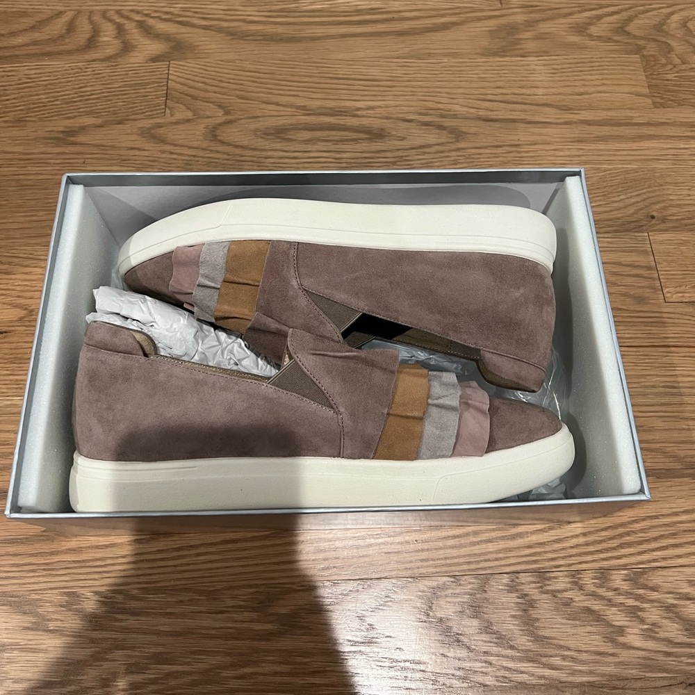 NWT VANELI tan slip ons with neutral ruffle design
